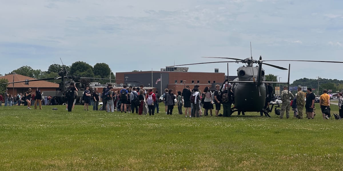 National Guard brings helicopters to Parkersburg high schools for recruitment