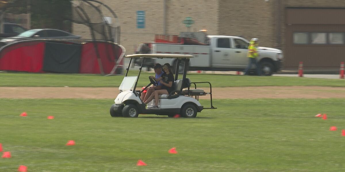 PHS drivers education students experience DUI simulator